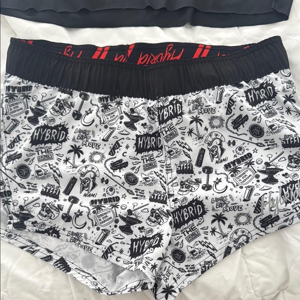 Hybrid Black and White Graphic Crop Top and Shorts Set - Picture 2 of 5